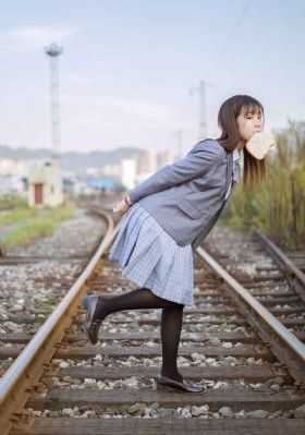灰色的乐园_高清日韩电影在线